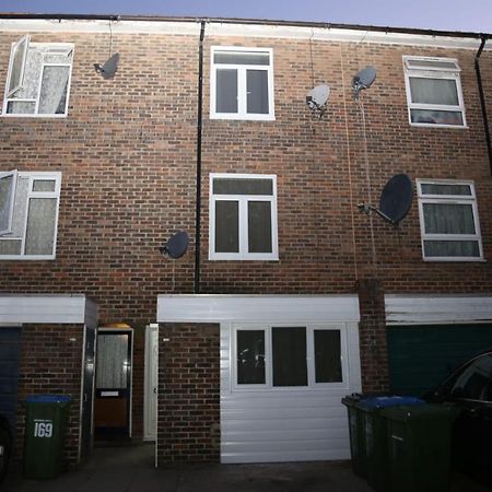 A A Guest Rooms Nightingale Chalet Londres Exterior foto