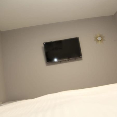 A A Guest Rooms Nightingale Chalet Londres Exterior foto