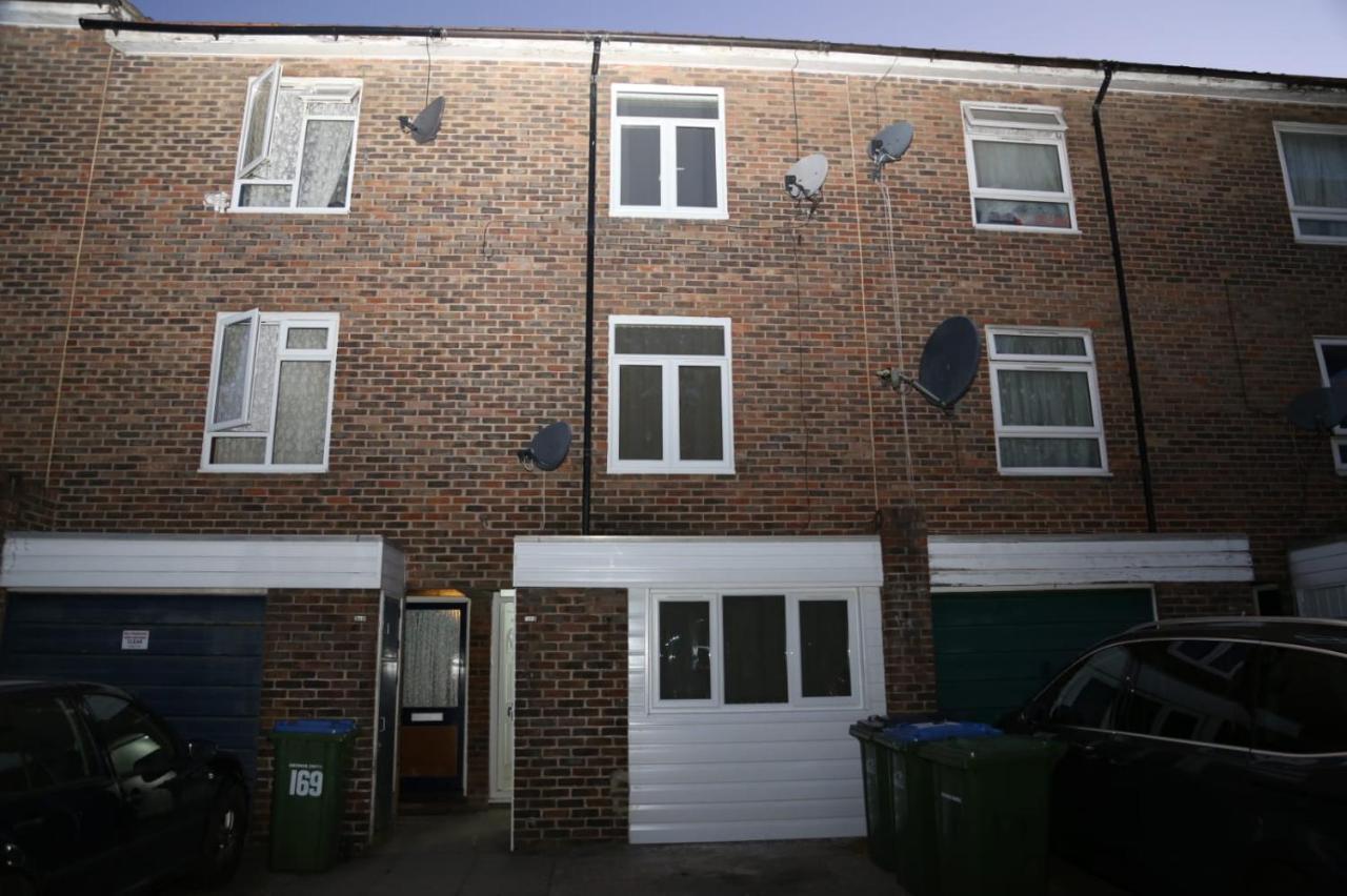 A A Guest Rooms Nightingale Chalet Londres Exterior foto